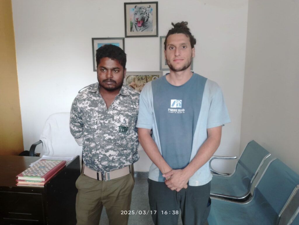 वाल्मीकि व्याघ्र आरक्ष भ्रमण कर फ्रांसीसी एलेक्स हुए गदगद।