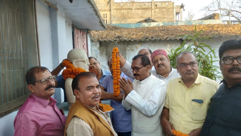 स्वतंत्रता सेनानी और श्रमिकों के मसीहा वीर बसावन की जयंती मनायी गयी