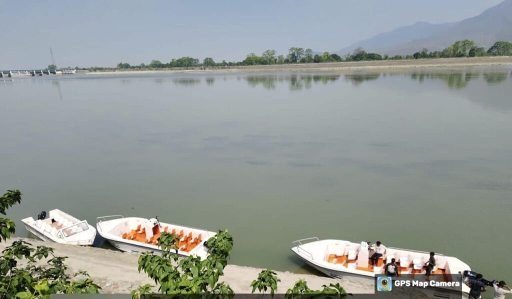 वीटीआर में आने वाले पर्यटकों के लिए गंडक सफारी की हुई शुरुआत।