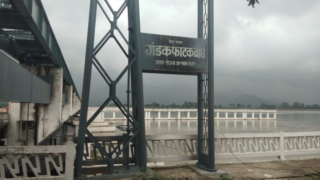 गंडक बराज में बाढ़ अवधि को लेकर सिंचाई कर्मियों की हुई प्रतिनियुक्ति।