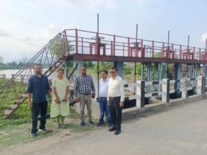 मैकेनिकल के मुख्य अभियंता ने गंडक बराज का किया निरीक्षण।