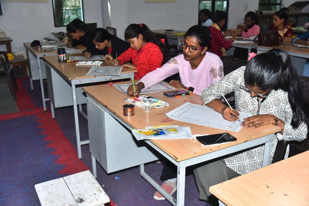 हस्तशिल्प प्रशिक्षण कार्यक्रम जुलाई – दिसंबर 2025 सत्र शुरू*