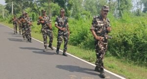 वन तस्करी और अवैध गतिविधियों पर रोक लगाने के लिए एसएसबी ने सीमाई क्षेत्रों में की पेट्रोलिंग