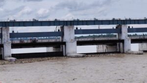 वाल्मीकिनगर में गंडक नदी उफान पर