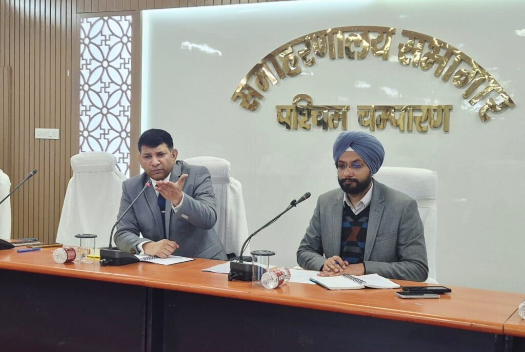 प्रधान सचिव सी. के. अनिल ने की राजस्व कार्यों की गहन समीक्षा