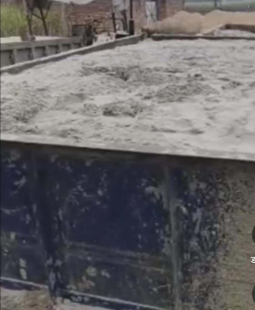 अवैध बालू खनन : नारायणपुर घाट पर   पटखौली थाना की पुलिस ने छापामारी कर ट्रैक्टर-ट्रॉली को किया जब्त,चालक फरार।(खबर का असर)।