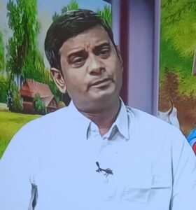 झारखंड में मशरूम मैन के रूप में पहचान बनाया प्रभाकर।