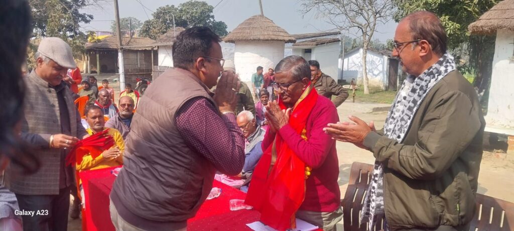 बगहा विधानसभा क्षेत्रांतर्गत परसा गांव में बजट पर जनसंवाद, विधायक राम सिंह ने बताया विकास का रोडमैप।