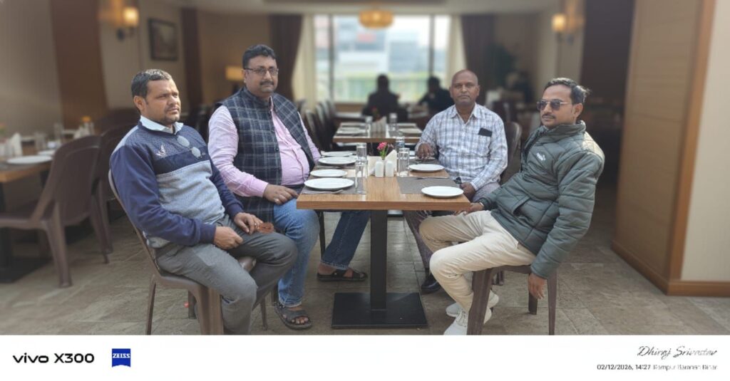 ग्रामीण पत्रकार एसोसिएशन के सर्वसम्मति से ठकरहा में विनय कुमार पाठक बने अध्यक्ष।