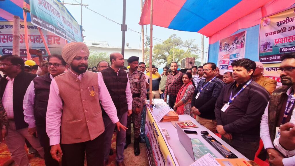 “प्रशासन आपके द्वार“ कार्यक्रम से बदलेगी ग्रामीणों की तकदीर : जिला पदाधिकारी।