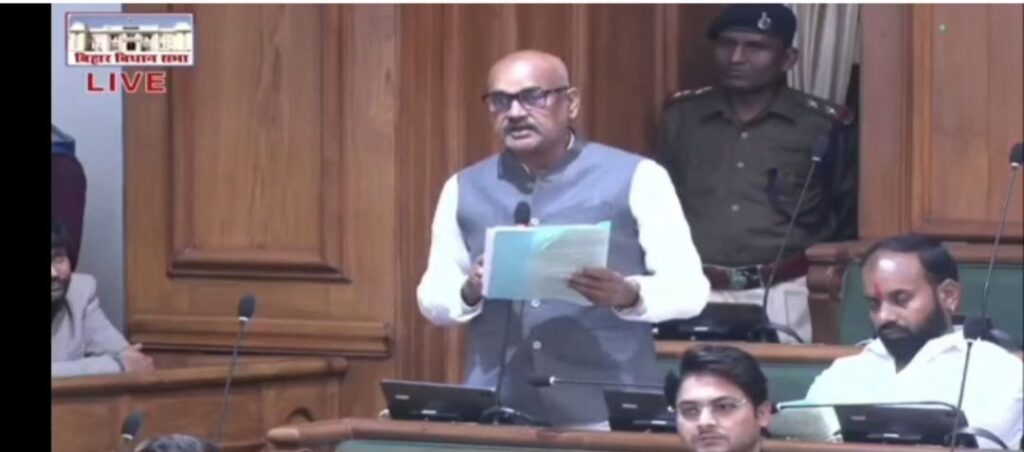 वाल्मीकिनगर के विधायक सुरेन्द्र प्रसाद ने बगहा में “बस स्टैंड ”बनवाने कि मांग की