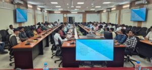 आपदा से निपटने को रहें पूरी तरह तैयार: जिला पदाधिकारी।