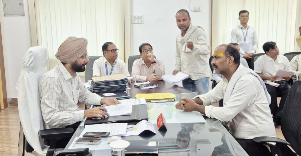 जिला पदाधिकारी के जनसुनवाई कार्यक्रम में 50 मामला की हुई सुनवाई।