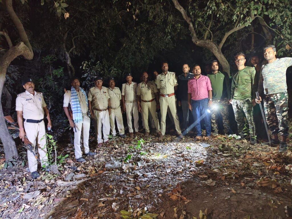 एएलटीएफ, बगहा, वन विभाग और नौरंगिया थाना की की संयुक्त कार्रवाई में अवैध शराब भट्टी ध्वस्त।
