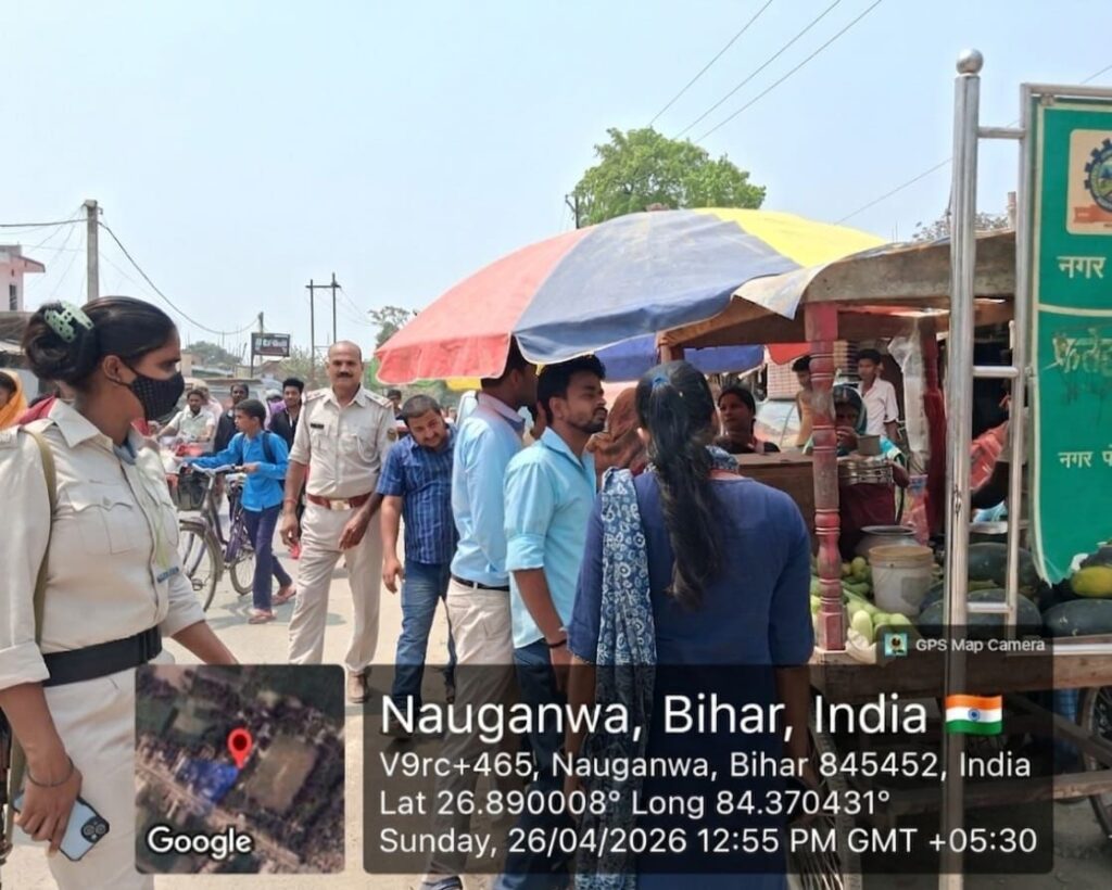 नगर पंचायत मच्छरगांवा की बड़ी कार्रवाई: फतेहपुर चौक से हटाया गया अतिक्रमण।