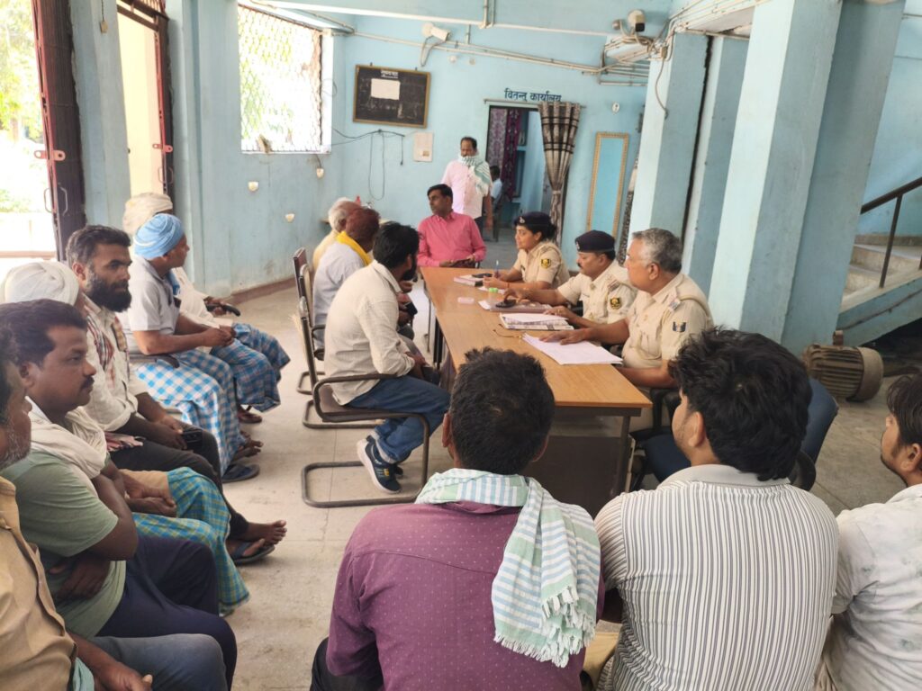 बकरीद पर्व को लेकर सेमरा थाना में शांति समिति की बैठक संपन्न, सौहार्दपूर्ण तरीके से त्योहार मनाने की अपील