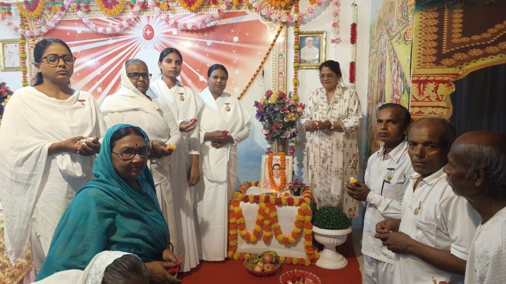 मातेश्वरी जगदम्बा सरस्वती जी की 61वीं पुण्य स्मृति दिवस पर श्रद्धांजलि सभा आयोजित