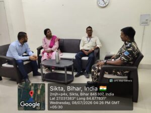 जिला कृषि पदाधिकारी ने सिकटा प्रखंड के विभिन्न उर्वरक दुकानों का किया निरीक्षण।