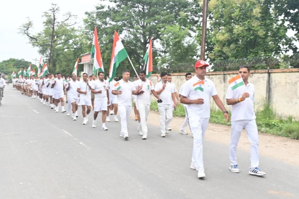 21वीं वाहिनी सशस्त्र सीमा बल, बगहा ने “हर घर तिरंगा 2026” अभियान अंतर्गत तिरंगा यात्रा का किया आयोजन
