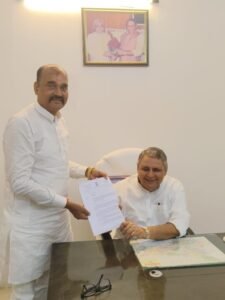 गंडक नदी के भीषण कटाव को लेकर उप मुख्यमंत्री से मिले विधायक सुरेंद्र प्रसाद