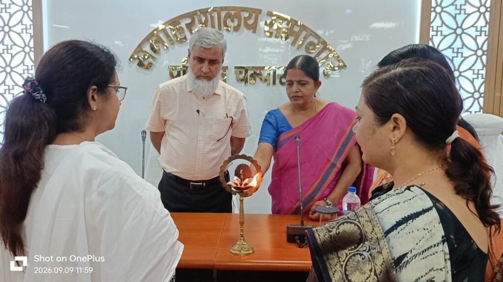 समाहरणालय सभागार में राष्ट्रीय पोषण माह-2026 का जिलास्तरीय शुभारंभ।