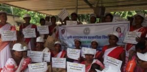 मशरूम प्रशिक्षण प्रमाण पत्र पाकर प्रशिक्षणार्थियों के चेहरे पर खुशी की लहर दौड़ी
